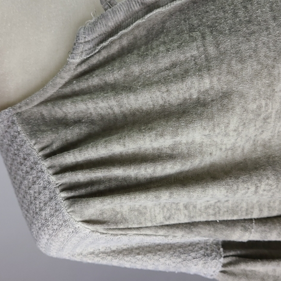 Gimmicks by BKE Blouse - Picture 4 of 16